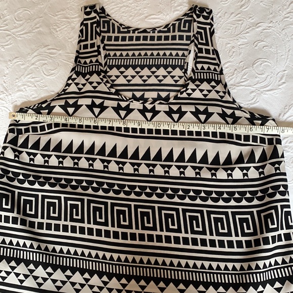 Urban Outfitters Racer Back Tank - Picture 6 of 9